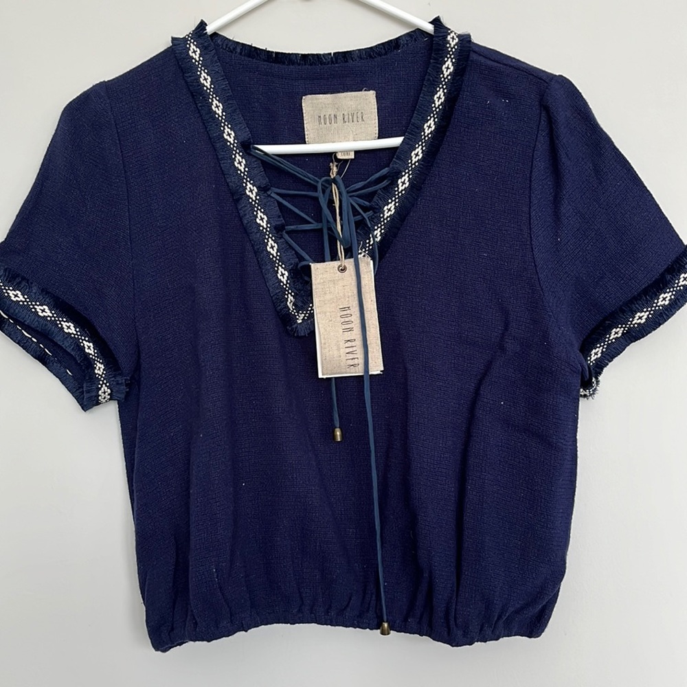 🆕 NWT MOON RIVER SHORT SLEEVE TOP SIZE L